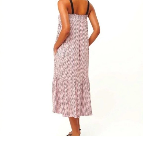 LOFT Pink and Black Chevron Dress with side pockets. Extremely comfy. - Picture 3 of 16
